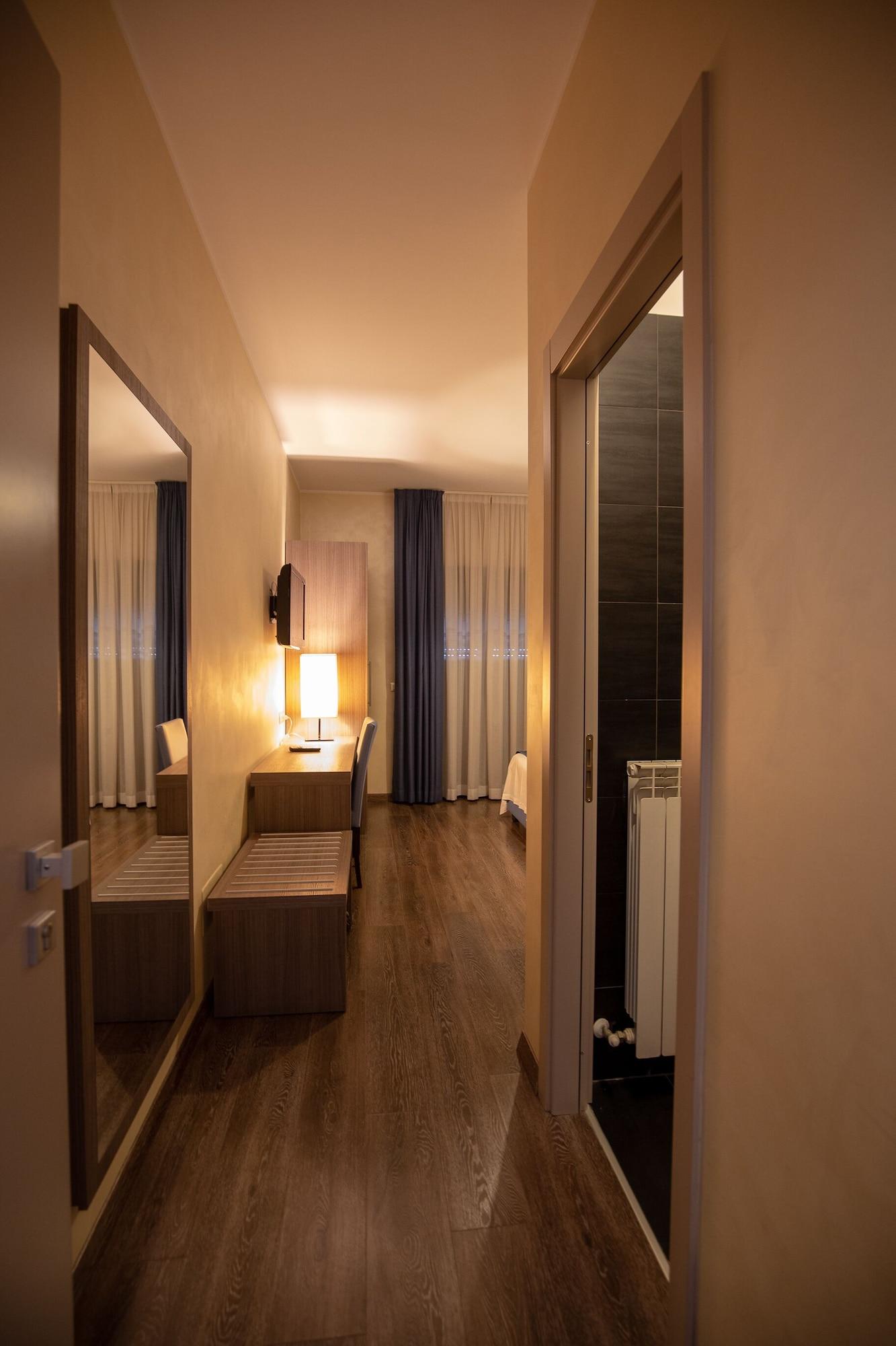 Hotel La Compagnia Del Viaggiatore ลาควิลา ภายนอก รูปภาพ